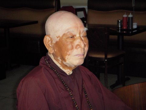 Đại đức Th&iacute;ch Phổ H&ograve;a (HTr Hồng Li&ecirc;n - Phan Cảnh Tu&acirc;n)